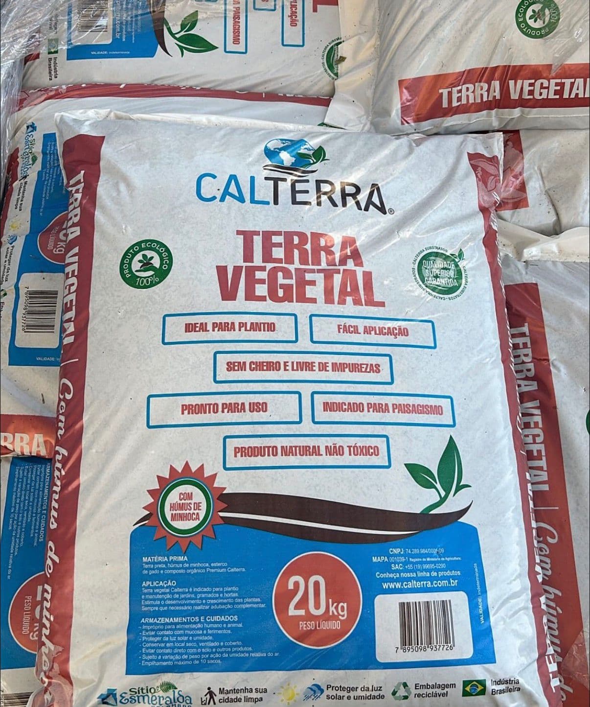 Terra Vegetal com Húmus · 10 kg